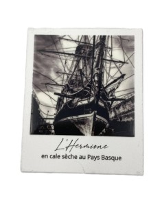 Magnet Polaroid de L'Hermione en cale sèche